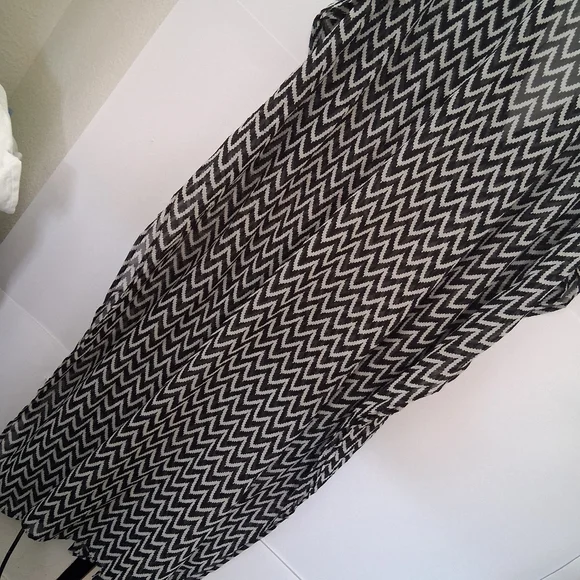 SPIAGGA DOLCE Black and White Zigzag Kimono Size 1X Tall - Picture 2 of 13